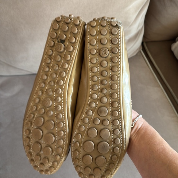 Vintage Louis Vuitton Vernis Leather Flats 37 - Picture 2 of 15